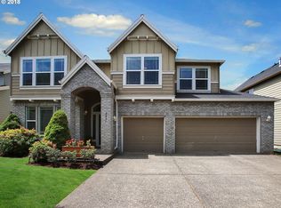 2421 N Crater Ln, Newberg, OR 97132