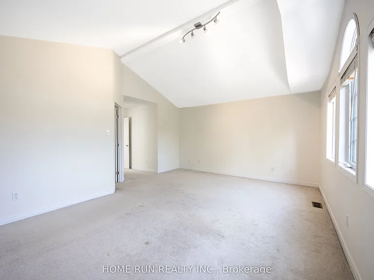 281 Goldridge Dr — Photo 29