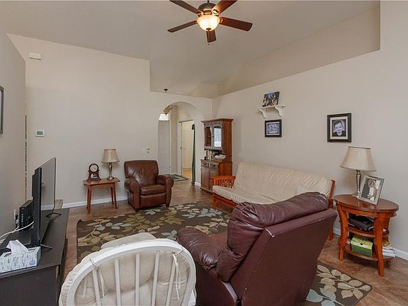 5th image of 36821 Sundance Dr