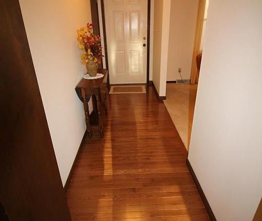 3rd image of 517 Meier Dr