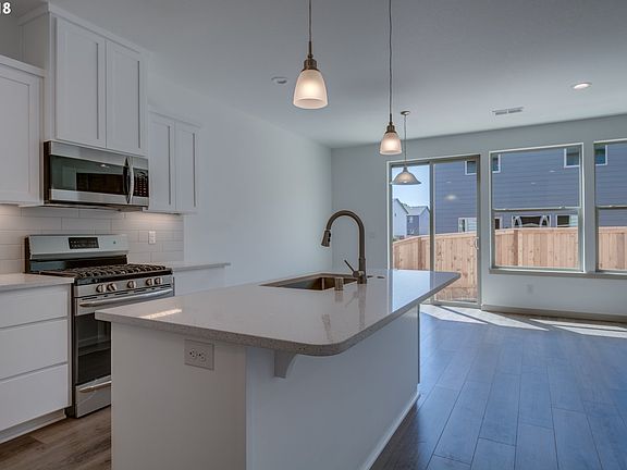 2nd image of 12339 NE 116th Way #3
