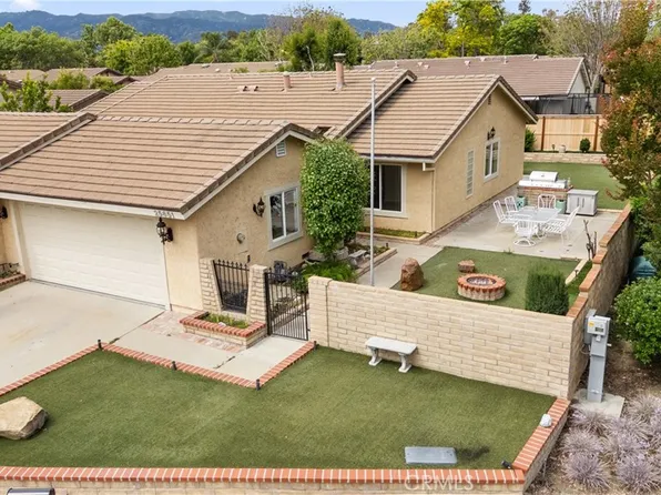 25651 Ramada Dr, Santa Clarita, CA 91355