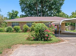 1304 N Main St, Mulberry, AR 72947