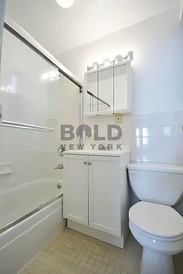 Rented by Bold New York | media 12