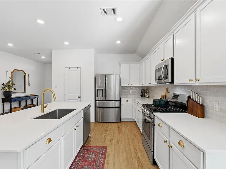 9919 Kingston Liberty Ln — Photo 4