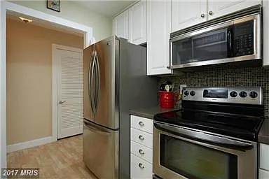 832 Azalea Dr — Photo 5