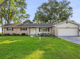 8000 S Sun Mor Dr, Muncie, IN 47302