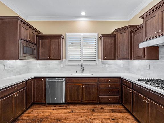 2nd image of 1842 Flagstone Drive