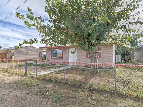3rd image of 5535 E Calle Encinas