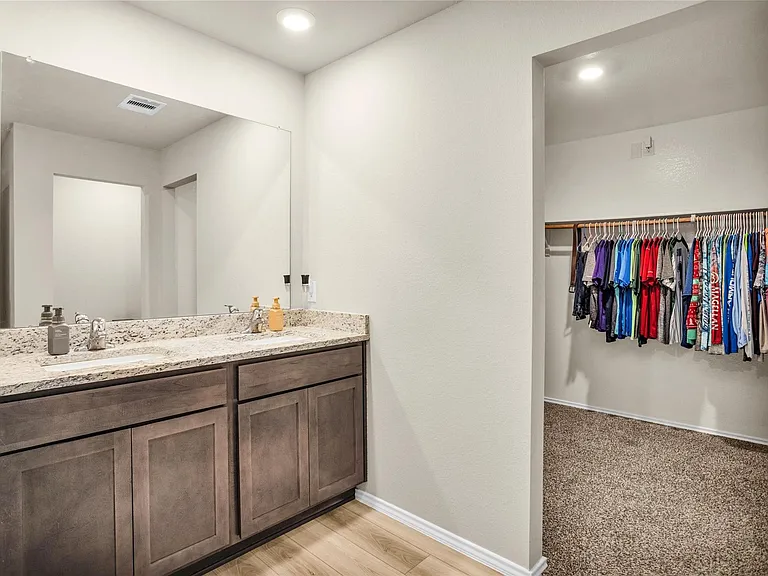 312 Pecos Dr — Photo 25