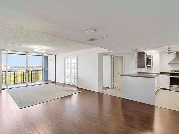 4th image of 5600 N Flagler Dr APT 1001