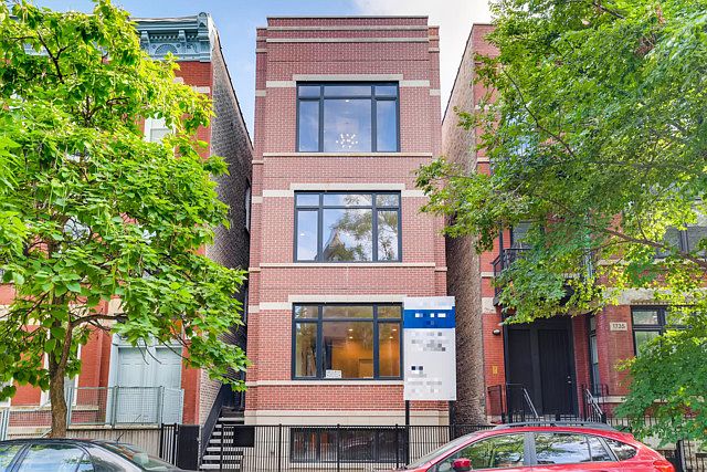1st image of 1731 W Erie St APT 1
