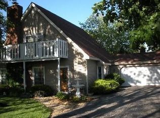 514 Fyre Lake Dr, Sherrard, IL 61281