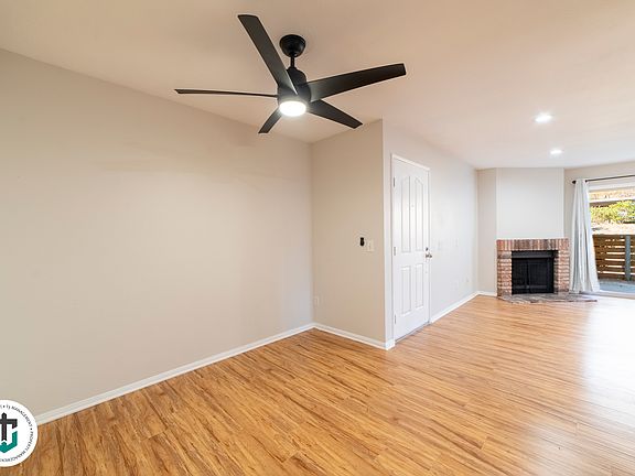 5th image of 1730 S El Camino Real S #105