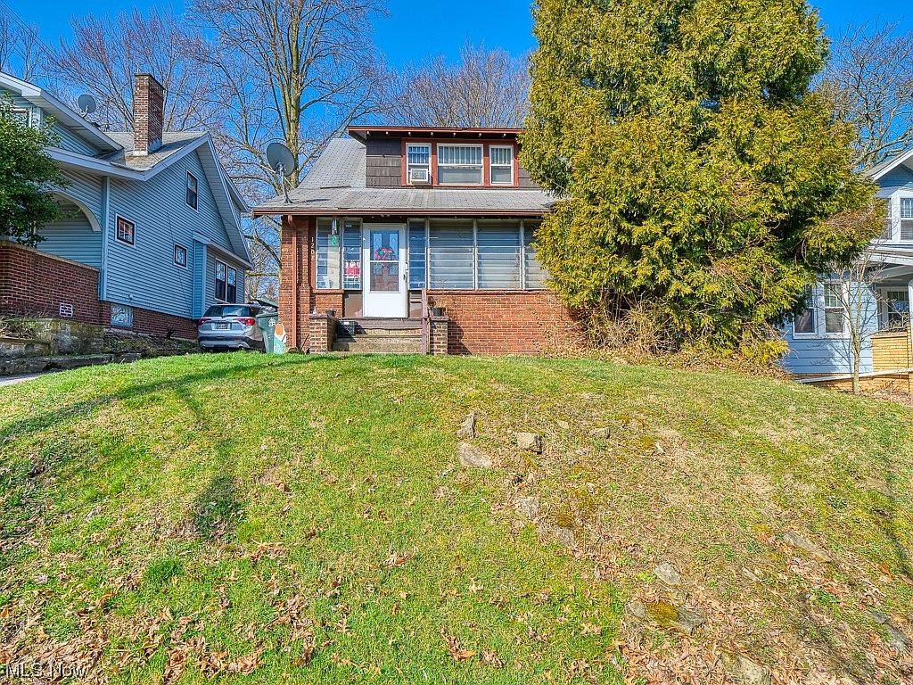 1208 Cleveland Heights Blvd, Cleveland Heights, OH 44121 MLS 4448281