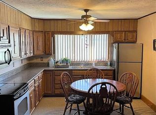 511 Oak St, Silver Creek, NE 68663