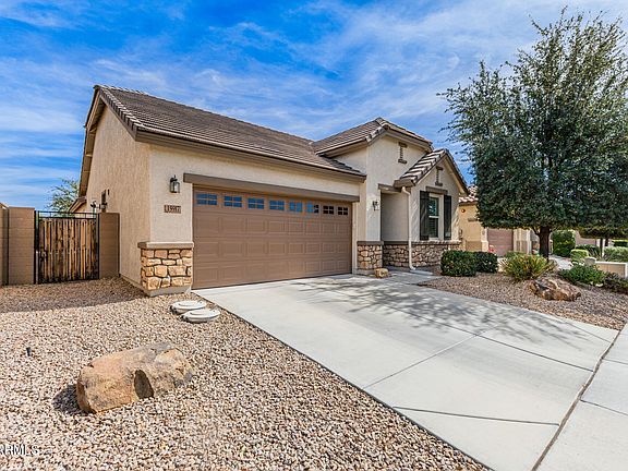 3rd image of 15917 N 109TH Avenue