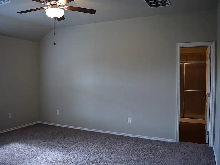 4704 River Mesa Dr — Photo 8