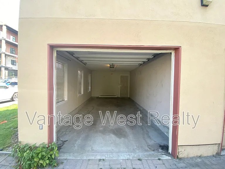 1073B Lawson Ave — Photo 25