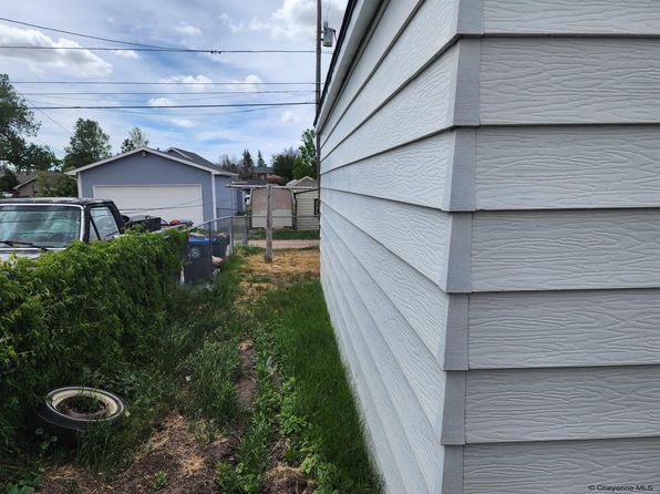 2411 E 12th St, Cheyenne, WY 82001