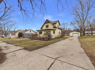 421 1st Ave NE, Glenwood, MN 56334