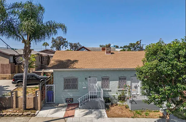 1723 Julian Ave — Photo 13