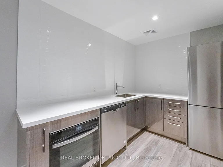 286 Main St #2602 — Photo 31