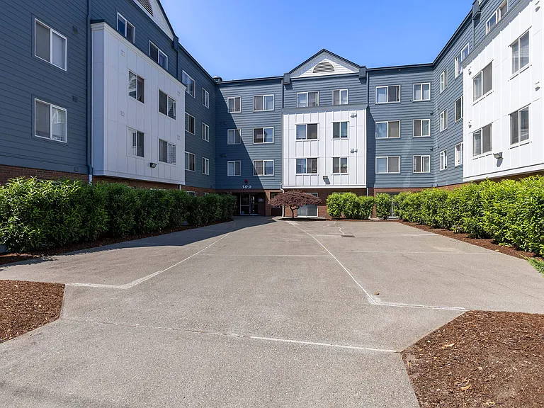 Webster Court Senior Apartments — Photo 26