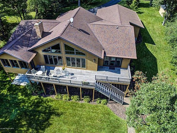 3rd image of 44156 Blackjack Dr