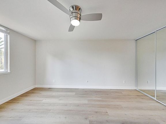 3rd image of 725 Cowper St APT 31