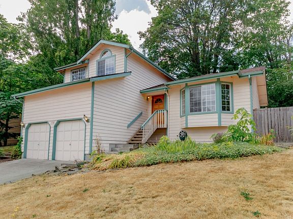 2nd image of 3538 Inverness Dr NE