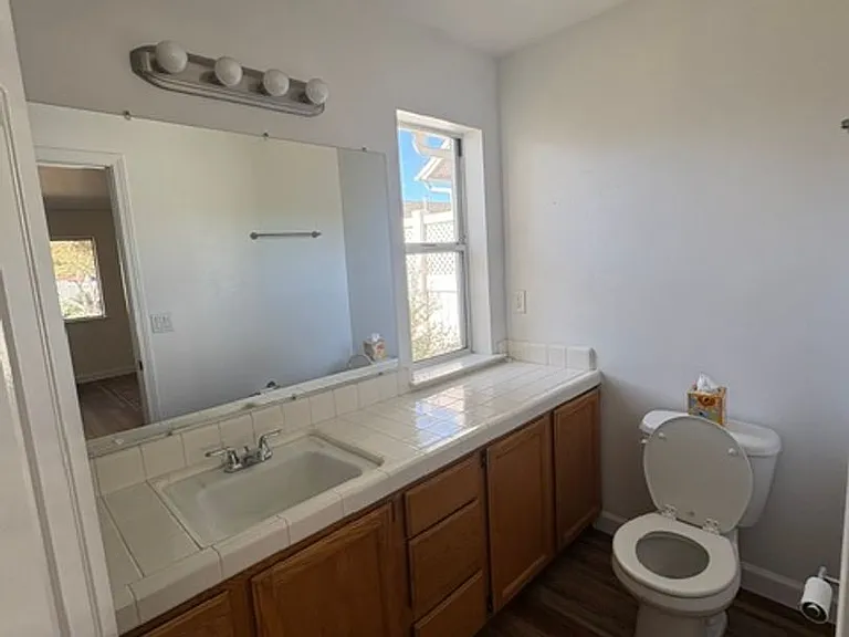 981 Bluebell Way — Photo 8