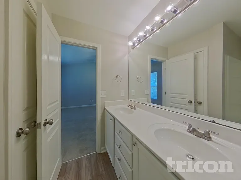 4604 Montelena Dr — Photo 8