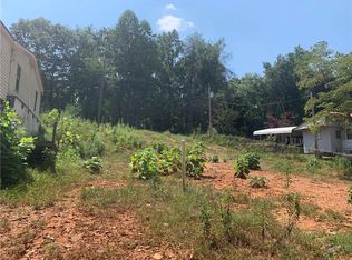 233 Arrington Dr, Fair Play, SC 29643