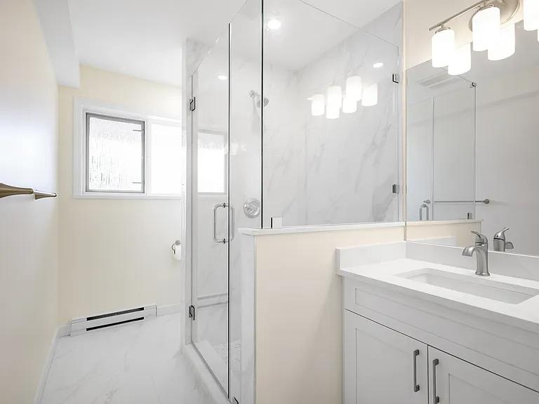 919 Younette Dr — Photo 15