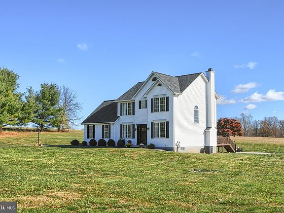 3rd image of 128 Wilson Dr
