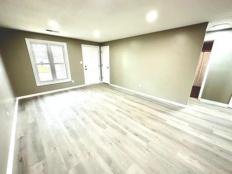 4128 Alhambra Dr — Photo 6