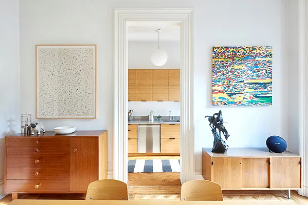 Rented by Warburg | media 58