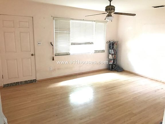 5th image of 1040 41st St N