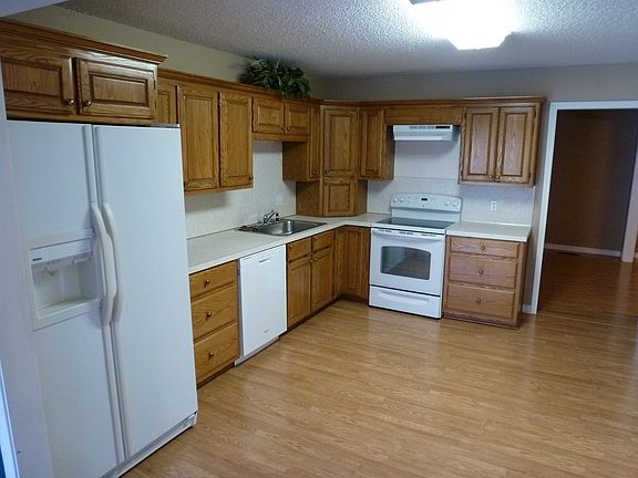 Kitchen with appliances