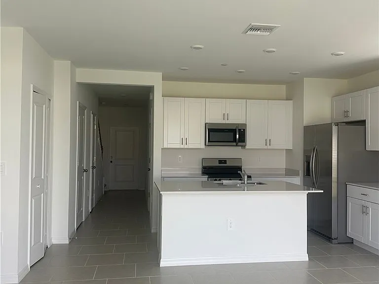 4241 Caterina Ct — Photo 3