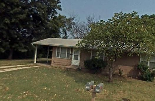 1st image of 1620 W Ash Ave