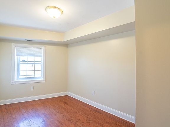 3rd image of 1124 E Passyunk Ave #5