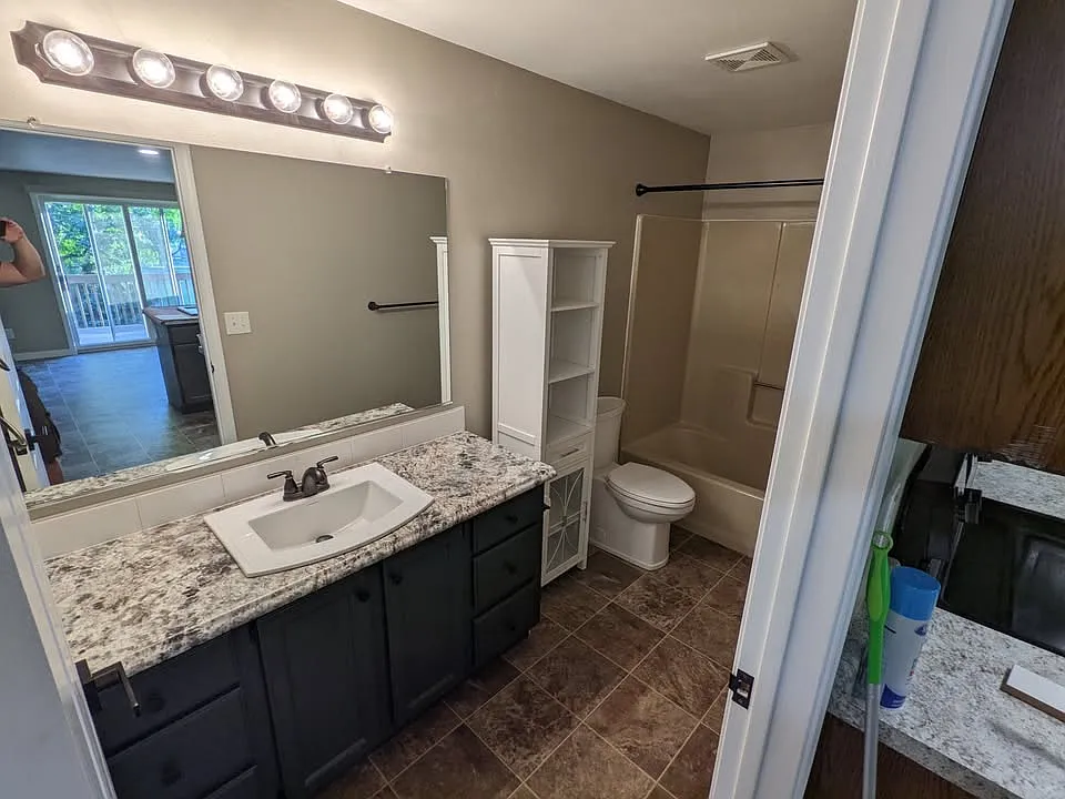 3 bed, 1550 sqft, $1,850 — Photo 2
