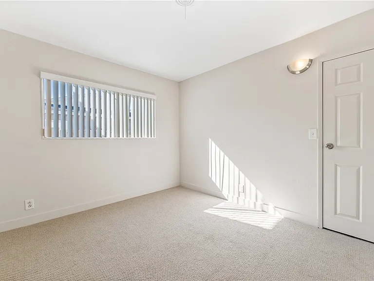 6431 Brown Cir — Photo 24