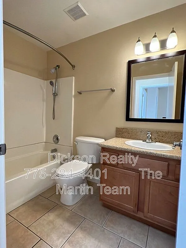2 bed, 2.5 bath, 1143 sqft, $2,000 — Photo 3