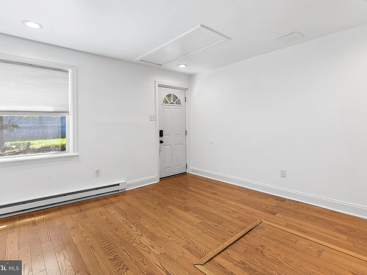 1 bed, 1.5 bath, 732 sqft, $1,849 — Photo 4