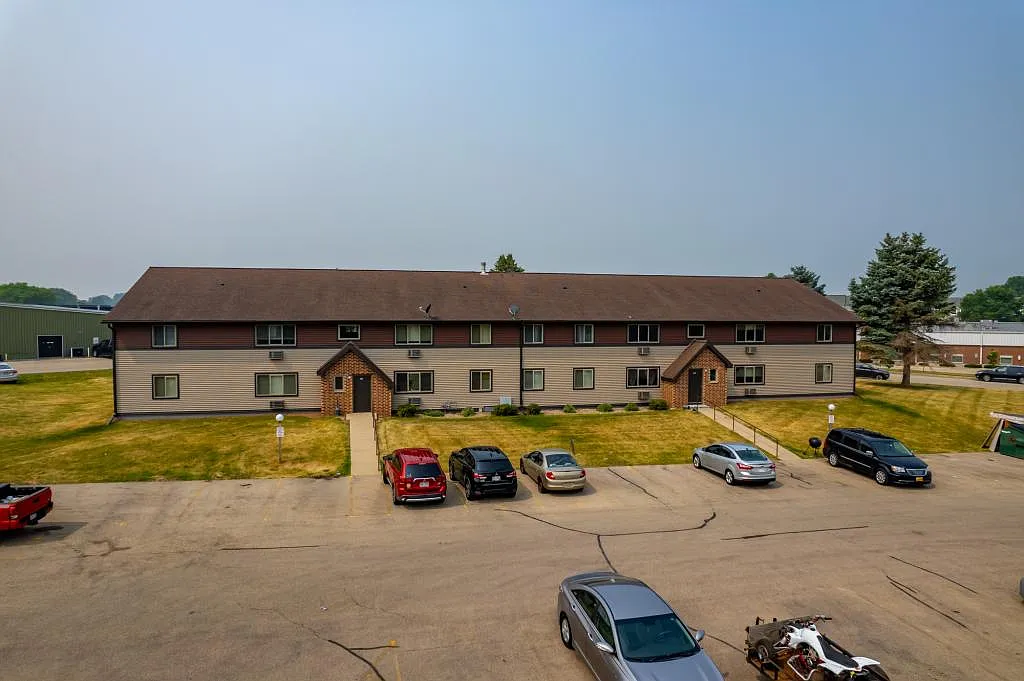 100 Sunset Ln, 6 — Photo 2