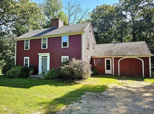 46 Willard Rd, Sturbridge, MA 01566