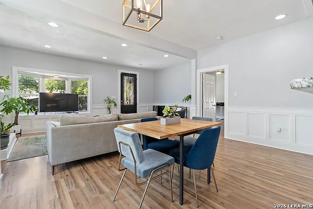 944 Fulton Ave — Photo 8